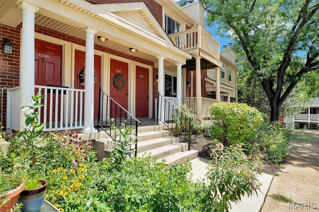 St Louis, MO 63144,1512 Oriole LN
