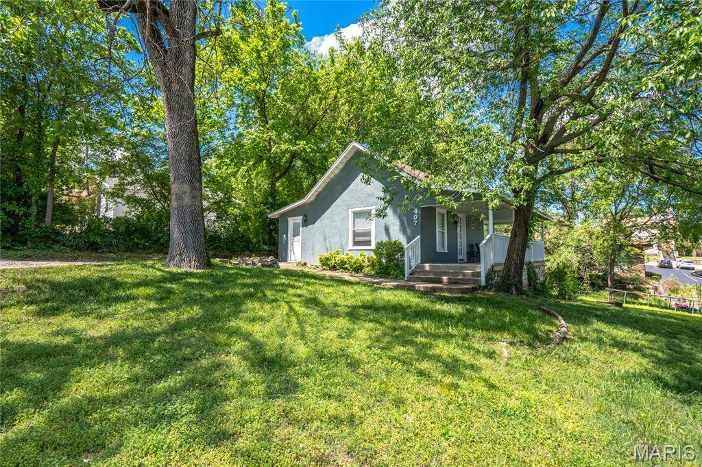 Branson, MO 65616,407 W College ST