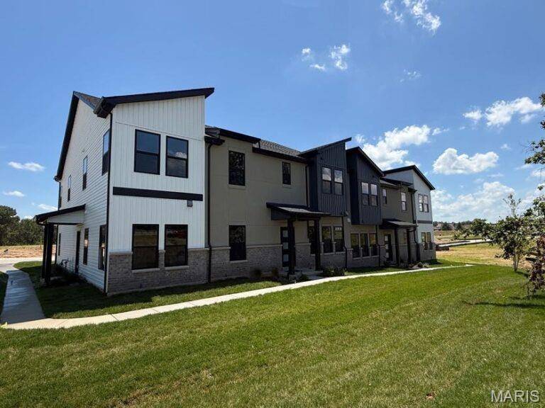 St Peters, MO 63303,491 Ginger DR