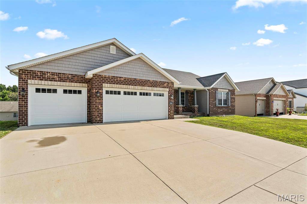 Waterloo, IL 62298,1042 Creekside DR