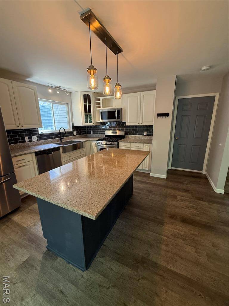 Lake St Louis, MO 63367,166 Village Circle DR