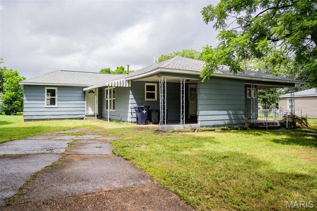 West Plains, MO 65775,917 W 2nd ST