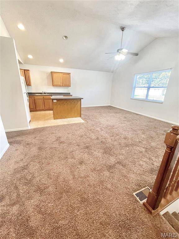 Highland, IL 62249,723 SYCAMORE ST #A