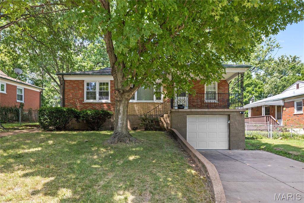 Webster Groves, MO 63119,1609 Salem Hills DR