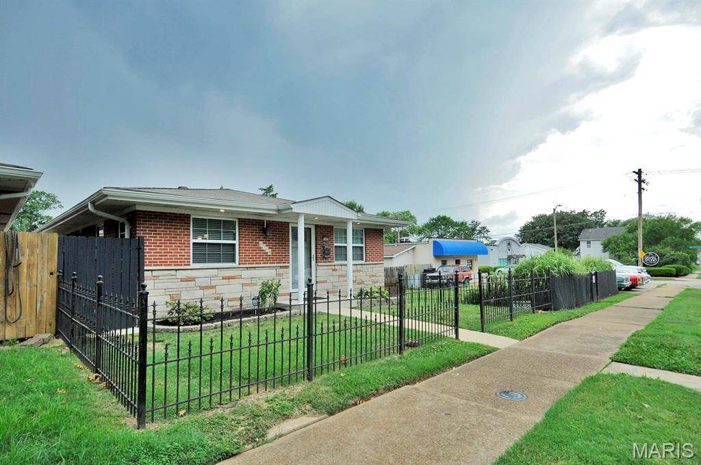 St Louis, MO 63109,6968 Lansdowne AVE