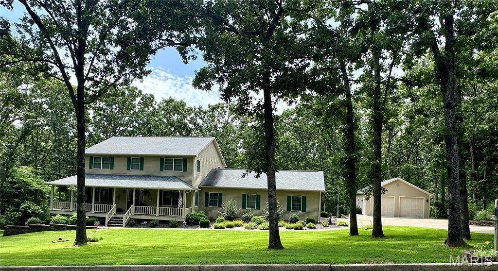 Rolla, MO 65401,901 Country LN