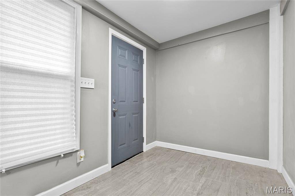 Alton, IL 62002,1318 Rixon ST