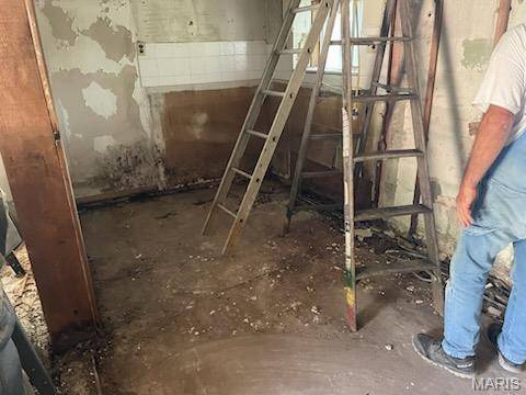 Imperial, MO 63052,Address not disclosed