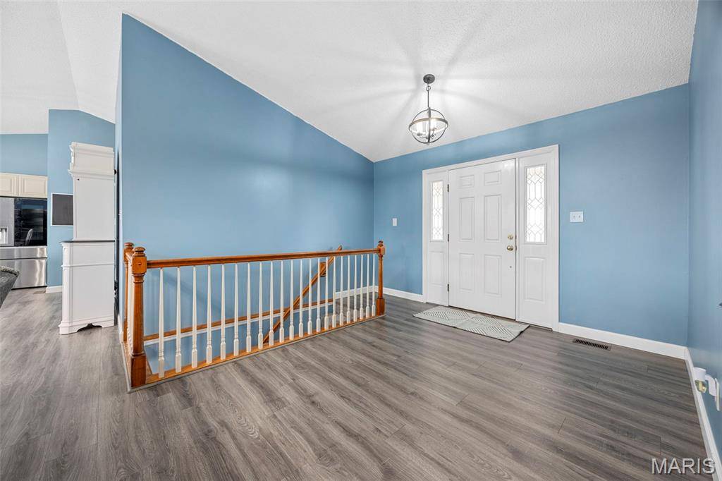 St Peters, MO 63376,2 Country Crossing Estates DR