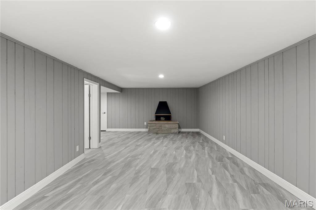 Florissant, MO 63033,3475 Stonehaven