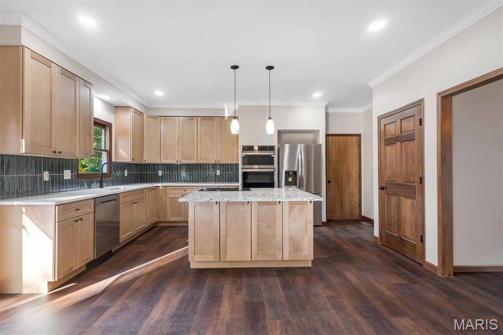 Sunset Hills, MO 63127,12817 Pointe DR