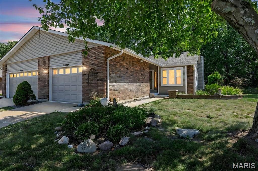 Lake St Louis, MO 63367,2482 Fox Bridge CT #27