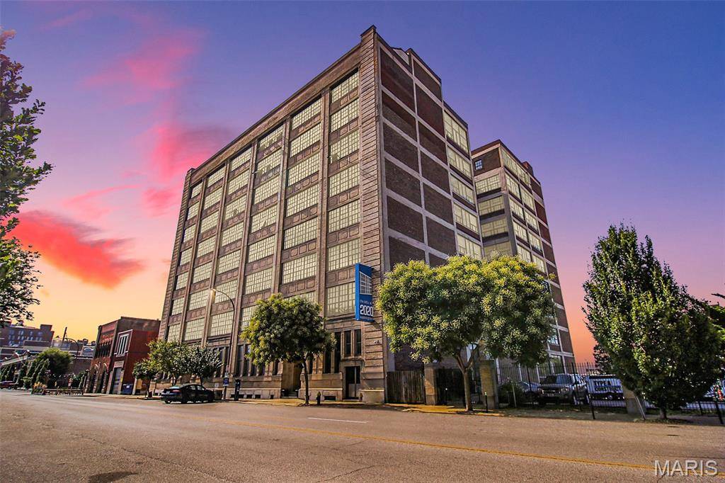 St Louis, MO 63103,2020 Washington AVE #306