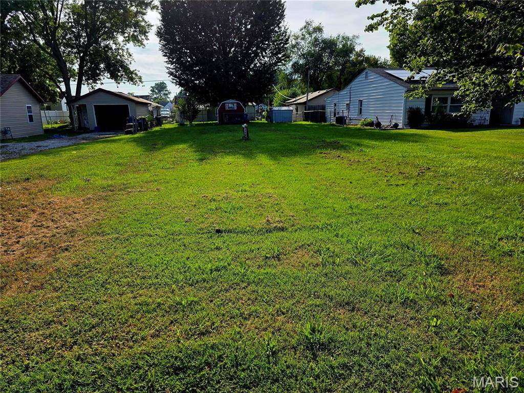 Bethalto, IL 62010,562 Shellview ST