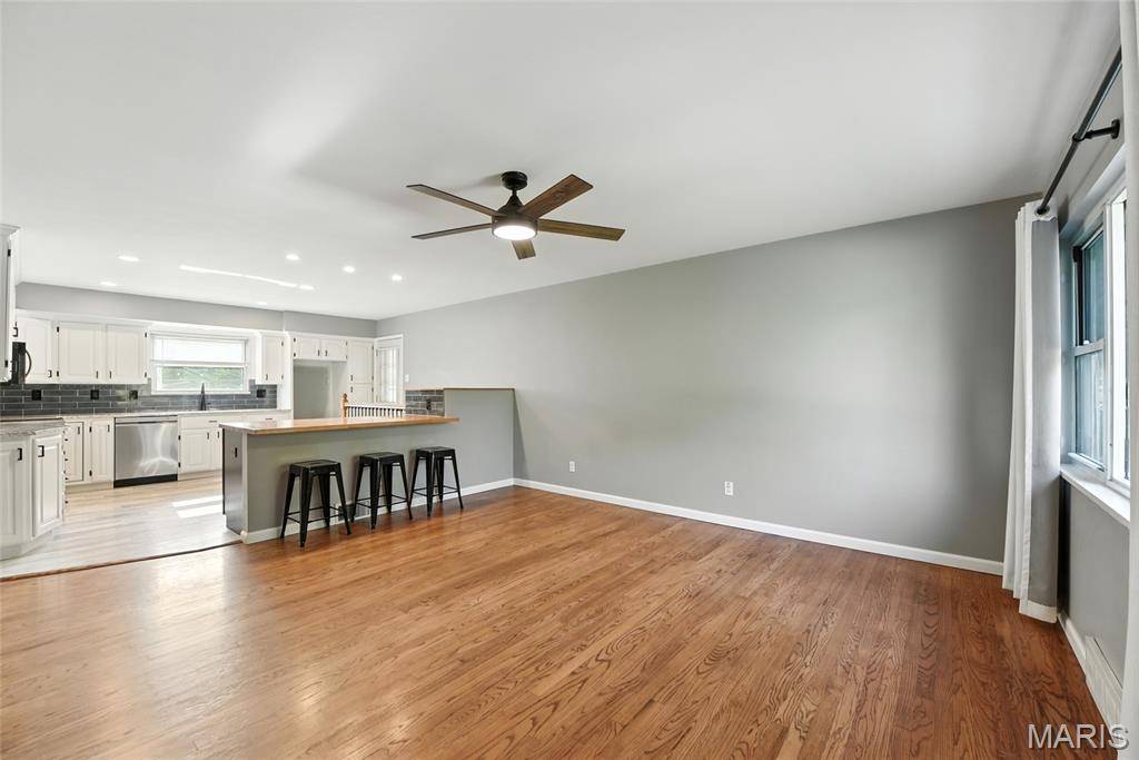 Unincorporated, MO 63129,4330 Martyridge CT