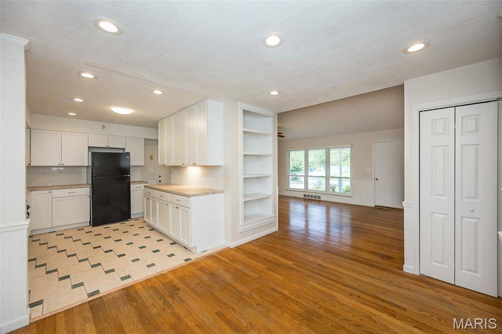 Ballwin, MO 63011,119 Smith DR