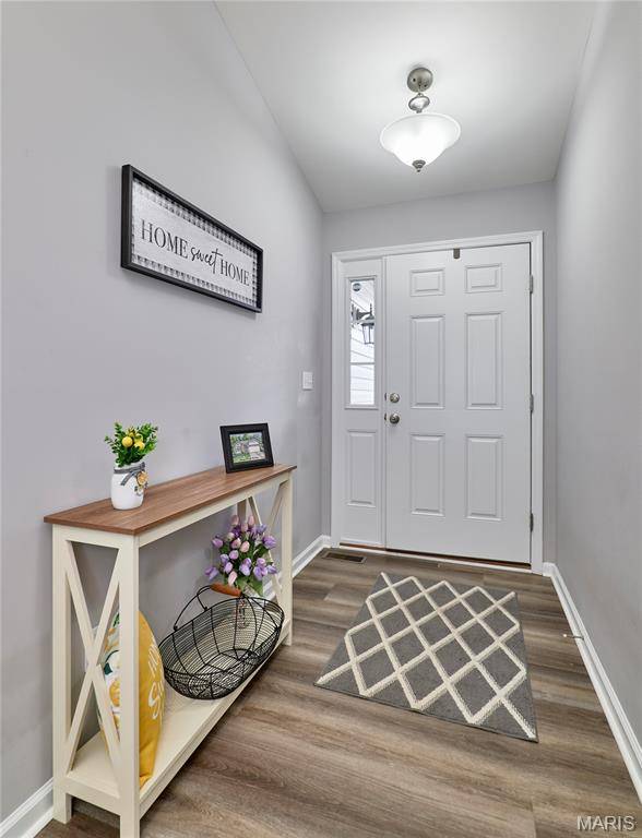 Warrenton, MO 63383,27503 Forest Ridge DR