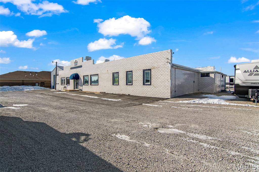 Litchfield, IL 62056,1117 N Old Route 66