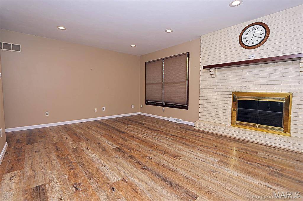 Farmington, MO 63640,108 Hawthorne DR