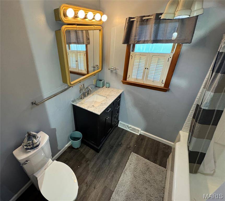 Palmyra, MO 63461,206 E Church ST