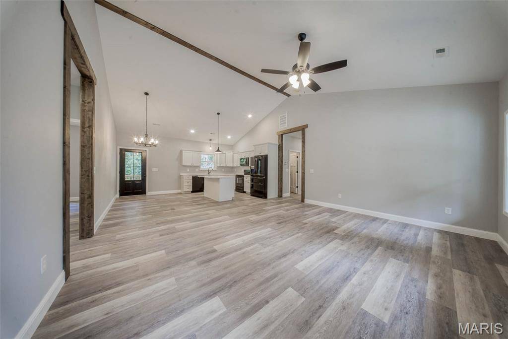 Rolla, MO 65401,10381 County Road 2038