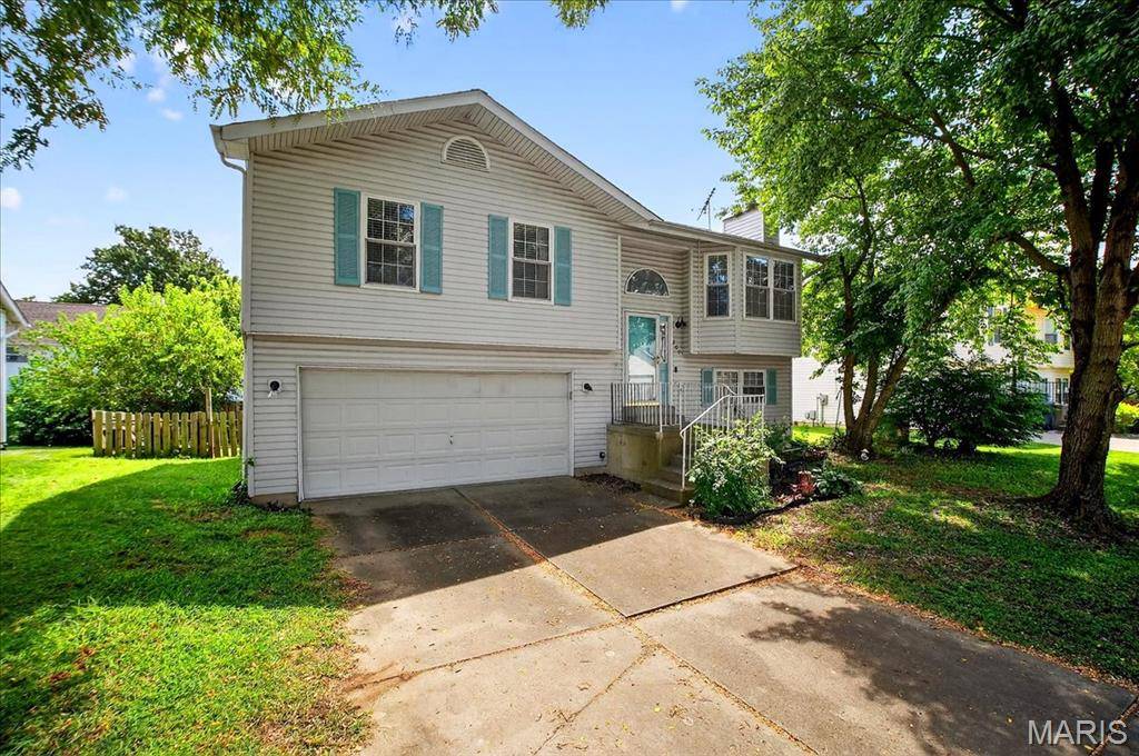 St Peters, MO 63376,809 Estes Park DR