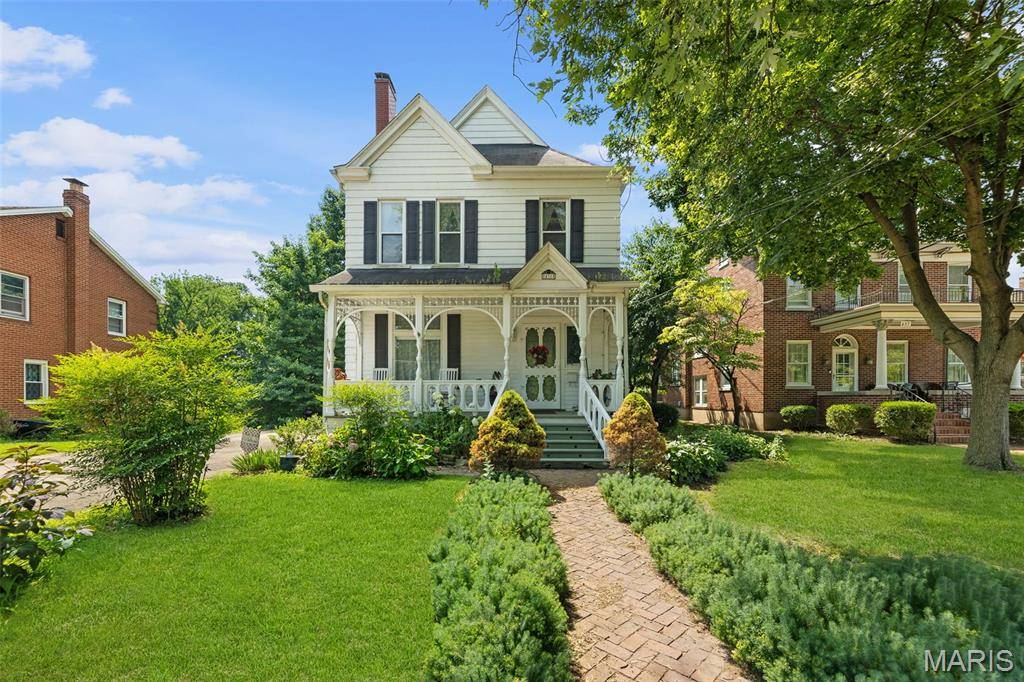 Alton, IL 62002,431 Belleview AVE