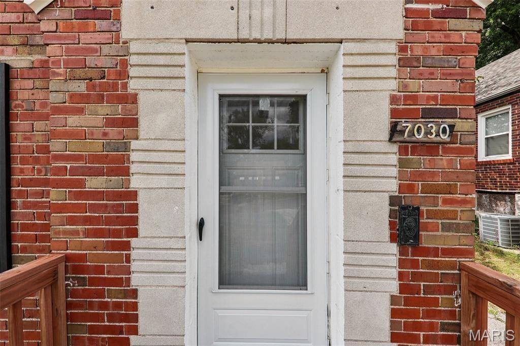 St Louis, MO 63136,7030 Lena AVE