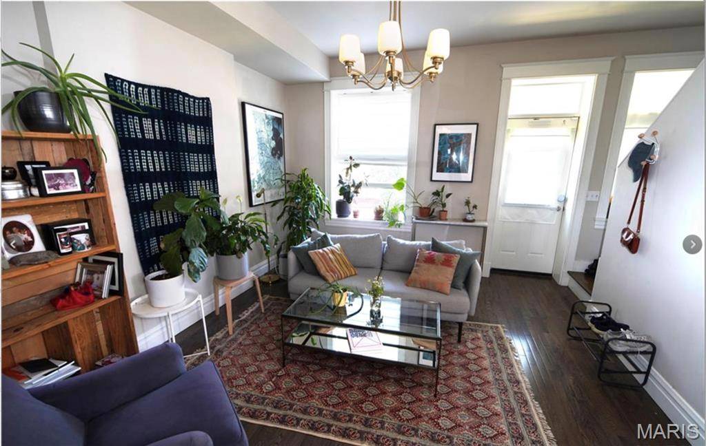 St Louis, MO 63110,4227 McRee AVE