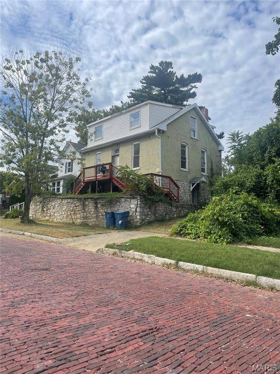 Alton, IL 62002,616 E 8th ST