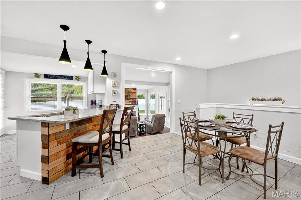 Ballwin, MO 63021,220 Newton PL