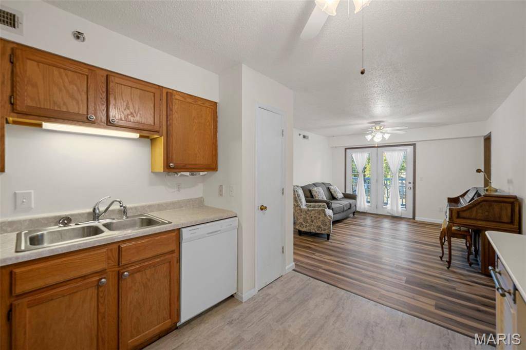 Unincorporated, MO 63129,4300 Forder Gardens PL #G