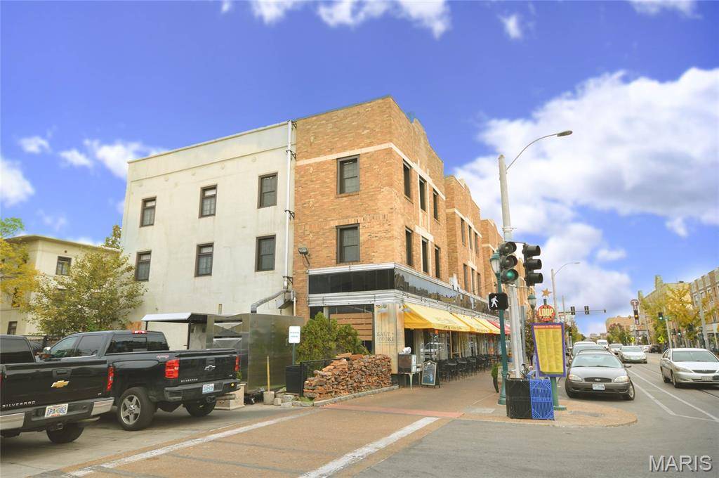 St Louis, MO 63130,603 Westgate AVE #603C