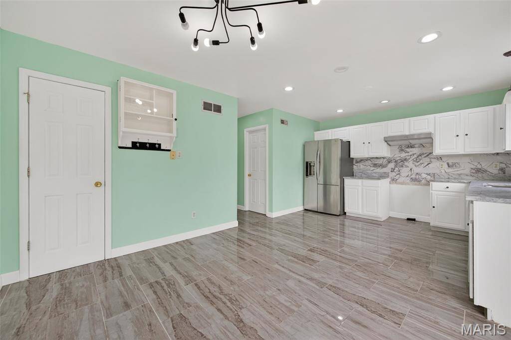 St Louis, MO 63123,11074 Kohrs LN