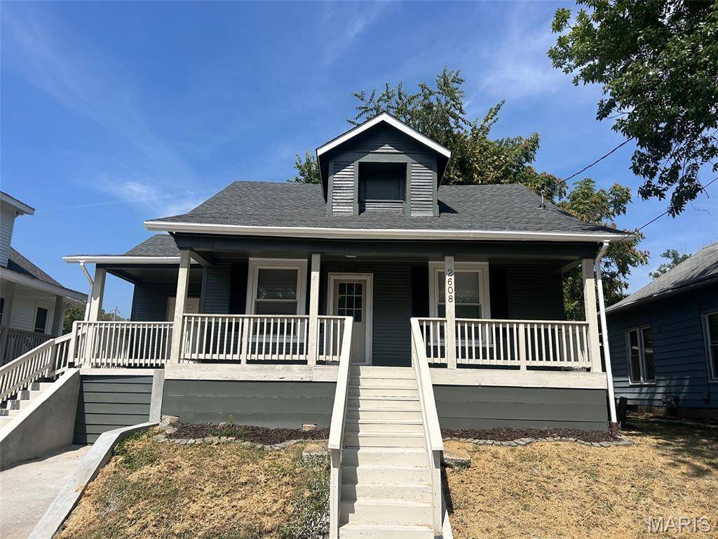 Alton, IL 62002,2608 Walnut ST