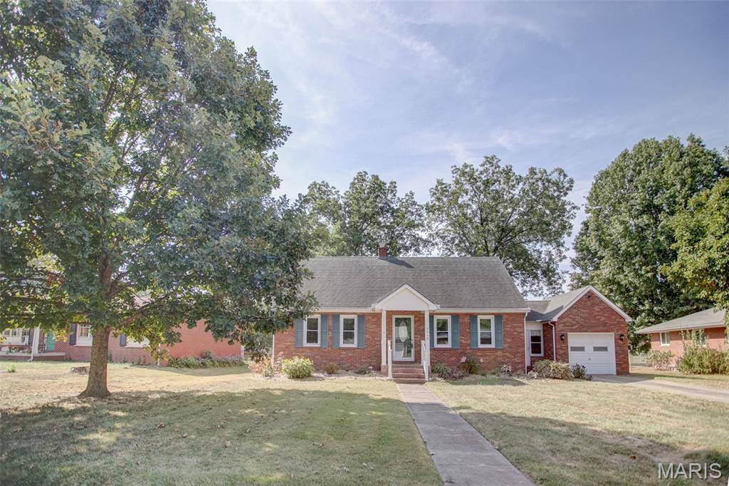 Godfrey, IL 62035,5510 LaMotte LN