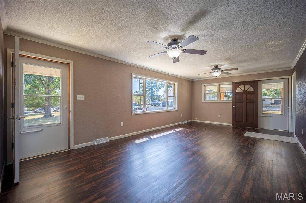 Poplar Bluff, MO 63901,2125 Barron RD