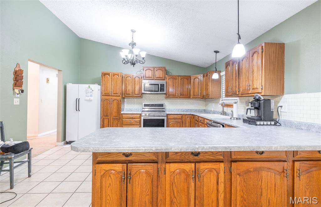 Rolla, MO 65401,13816 County Road 8270