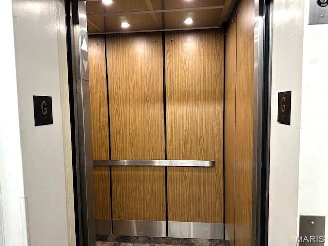 Kirkwood, MO 63122,450 W Adams AVE #18