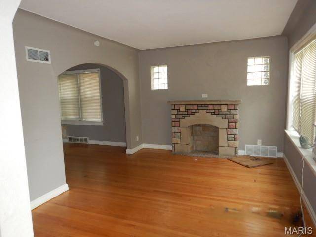 St Louis, MO 63136,5 Jendale CT