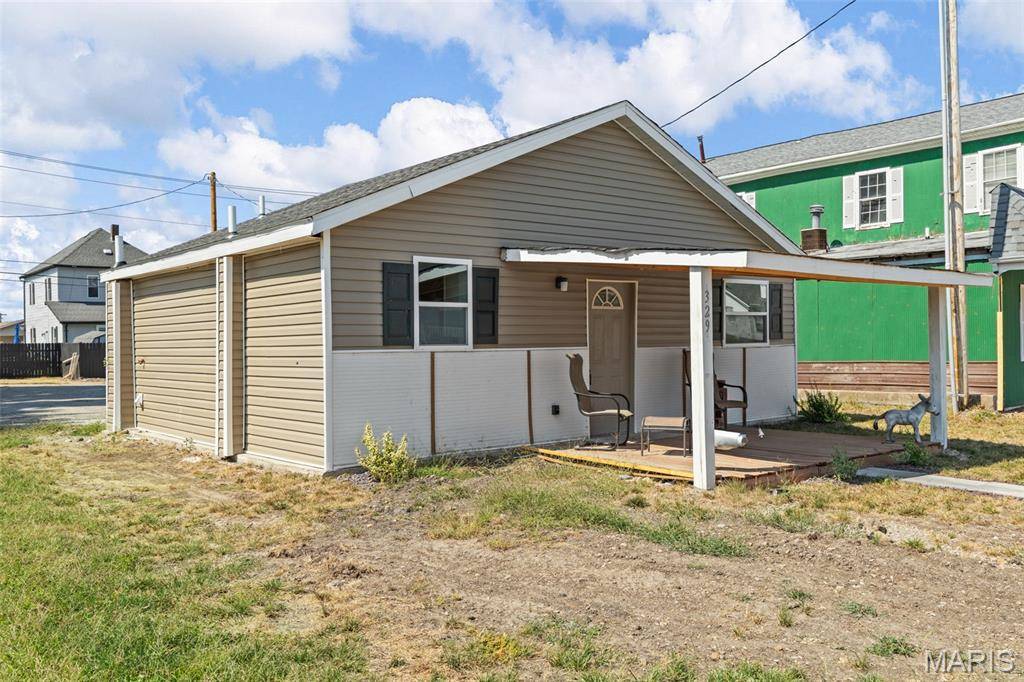 Dupo, IL 62239,329 S Main ST