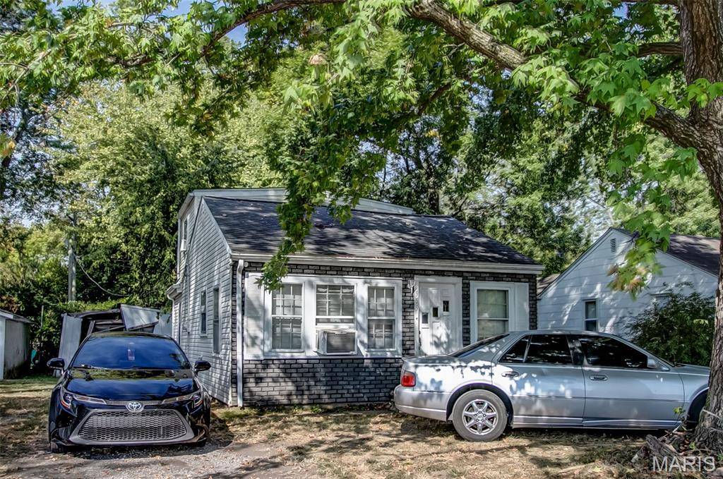 Belleville, IL 62220,959 Green Mount LN