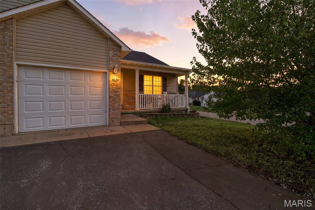Farmington, MO 63640,1825 Oak Knoll DR
