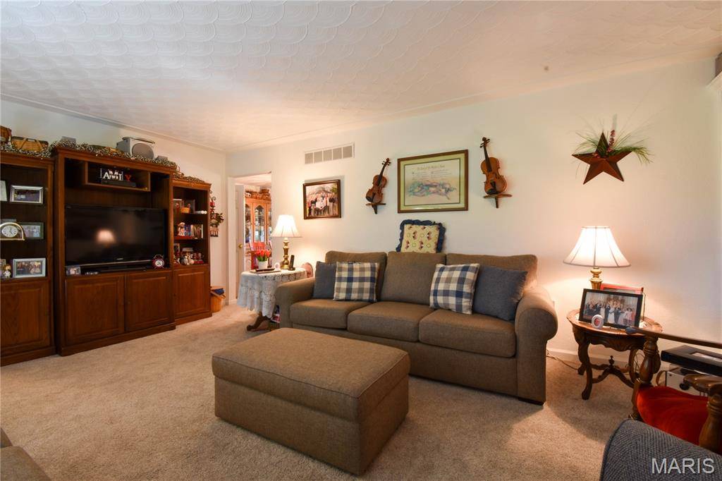Staunton, IL 62088,816 S Wood ST