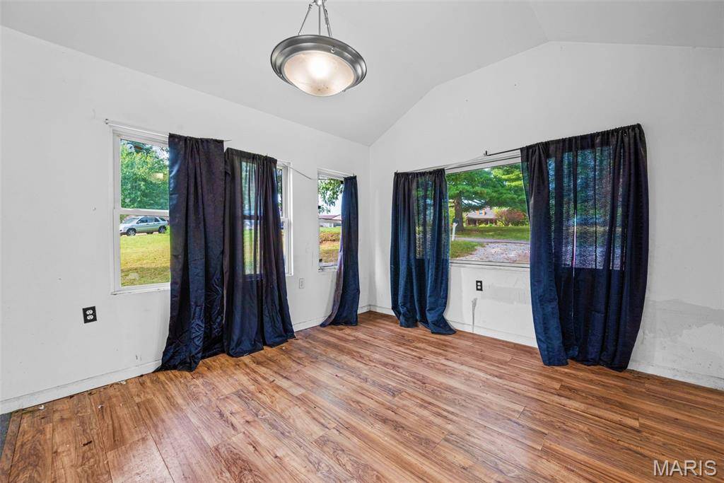 Unincorporated, MO 63138,13016 Lakeridge DR