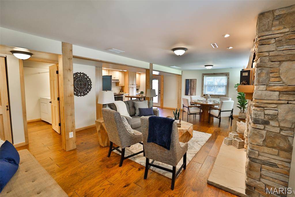 Edwardsville, IL 62025,405 Shady LN