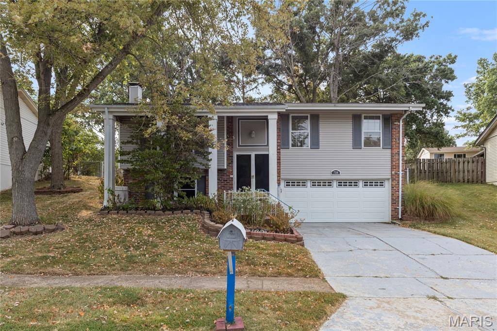 Ballwin, MO 63021,738 Village Wood CT