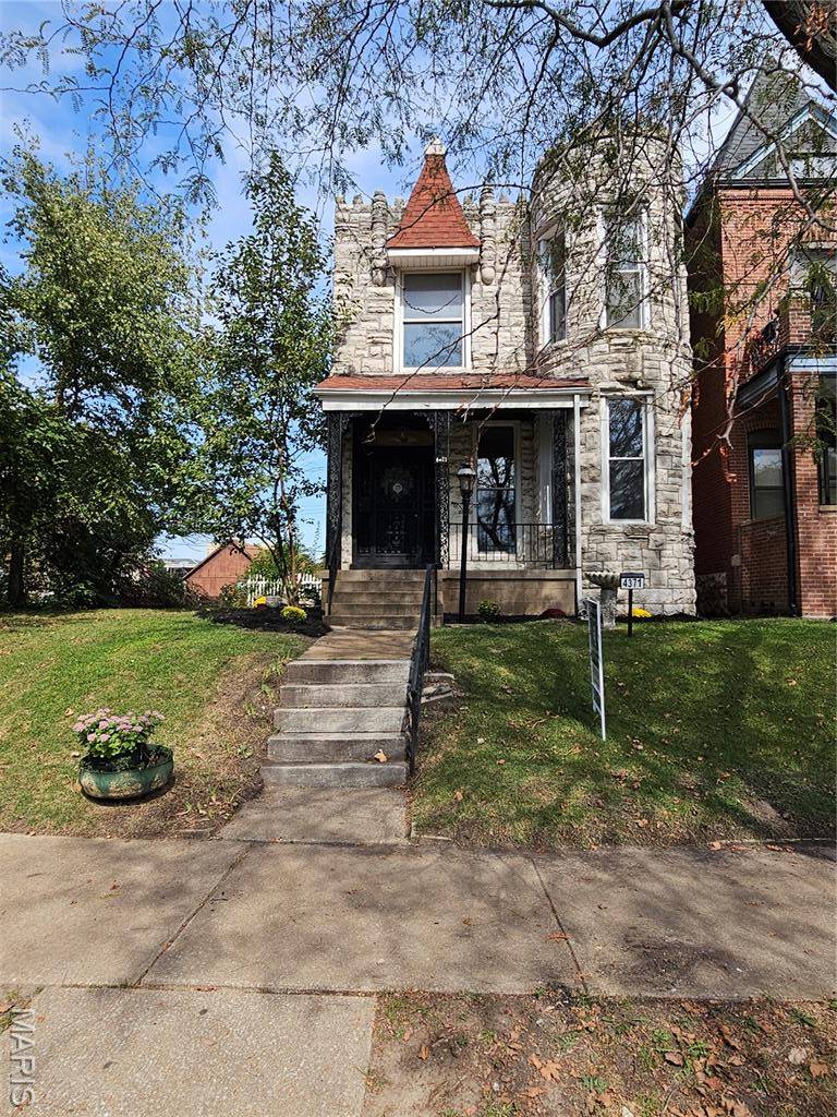 St Louis, MO 63108,4371 W Belle PL