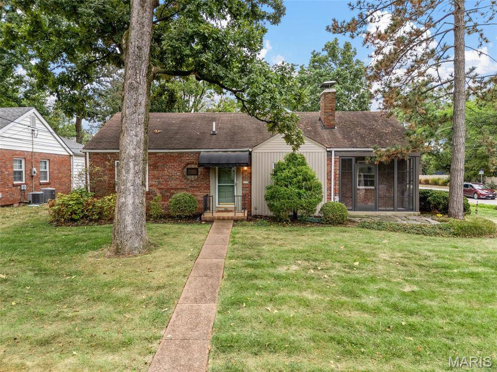 Kirkwood, MO 63122,444 W Washington AVE