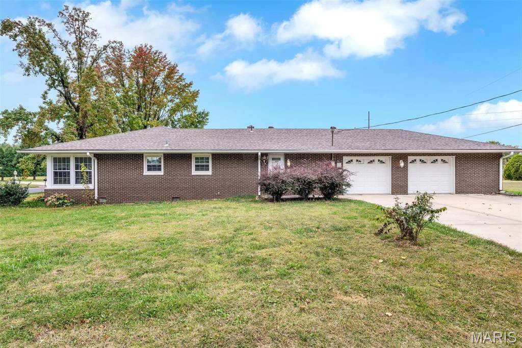 East Alton, IL 62024,1110 Cardinal DR